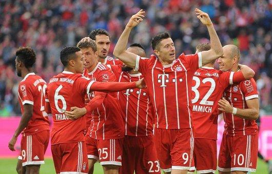 科曼以及水 科曼以及水