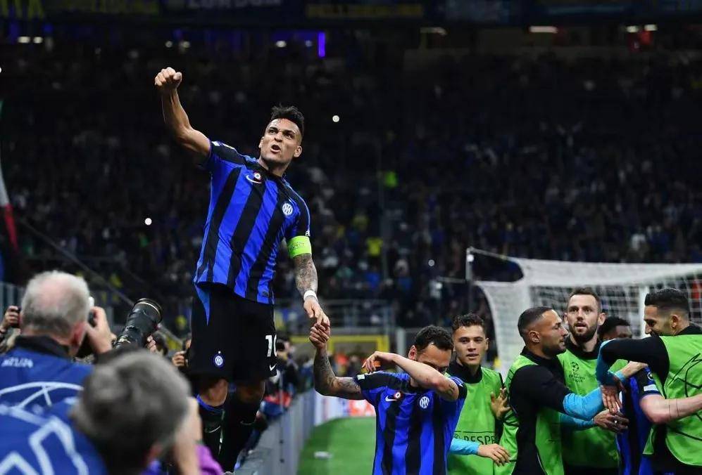 中吸引观众 中吸引观众