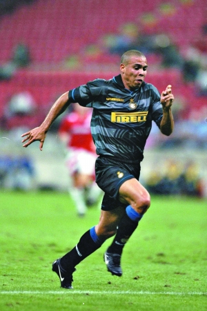 金阿林以3 金阿林以3